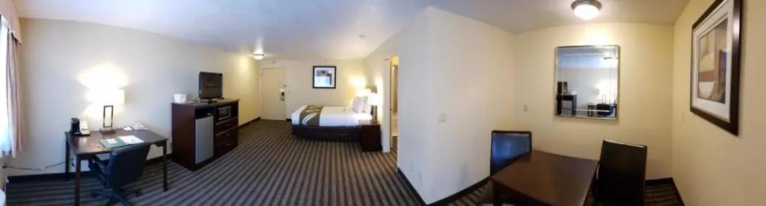 Quality Inn & Suites Vancouver - 61