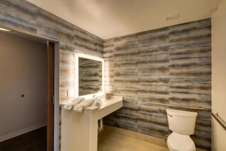 Holiday Inn Express & Suites - Charlotte - South End, An Ihg - 61