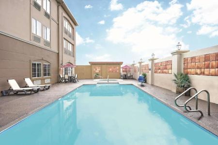 La Quinta by Wyndham Airport - 7