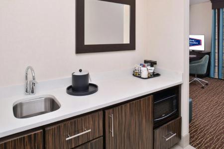 Hampton Inn & Suites - 41