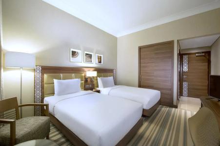 Hilton Garden Inn Dubai Al Mina - Jumeirah - 6