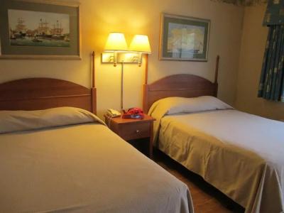 Flagship Inn - 3