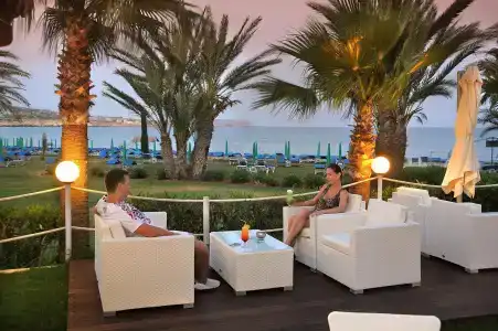 Okeanos Beach Boutique - 26
