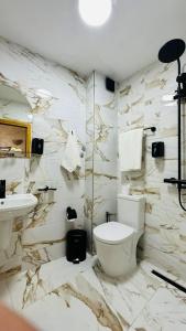 Facade Amsterdam - 24