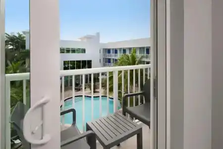 Hilton Garden Inn Miami Brickell South - 55