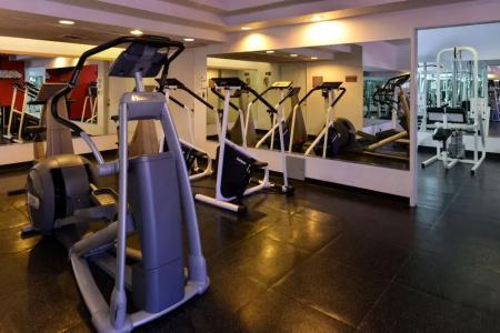 Red Lion Woodlake - 17