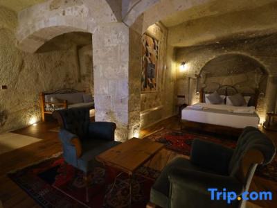 Sarnich Cave Suites - 159