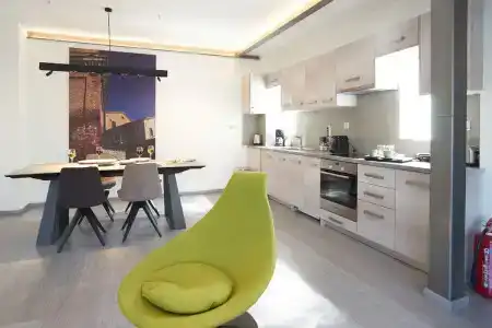 Athenian Residences - 192