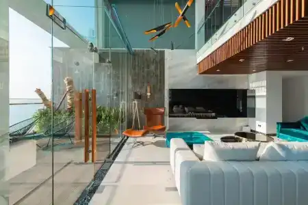Maple & Apartment - 222