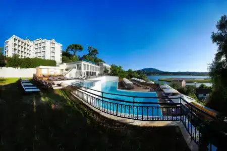 The Royal Grand - 16