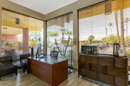 Best Western Royal Sun Inn & Suites - 7