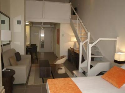 Eco Alcalá Suites - 53