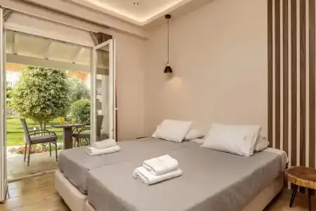 Aeolos Boutique and Suites - 30