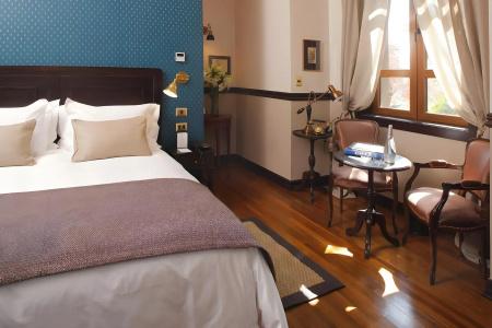 Boutique Castillo Rojo - 30