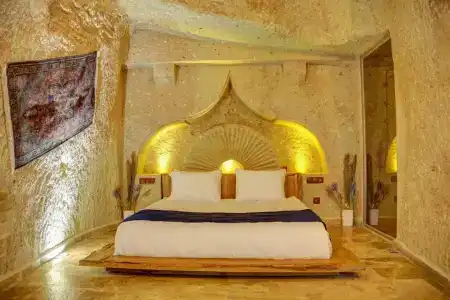 Calypso Cave Suites - 78