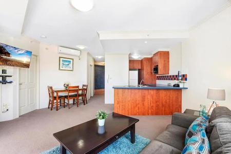 Crystal Bay On The Broadwater - 319