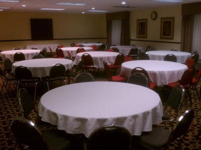 Best Western Plus Airport - Kci East - 20