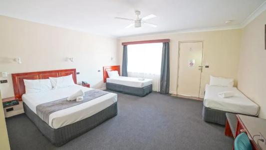 Country 2 Coast Motor Inn - 25