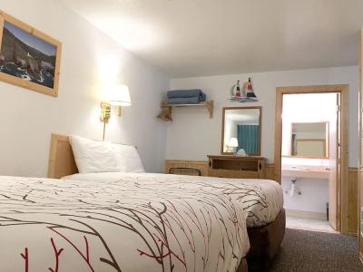 Park and Cabins - 250