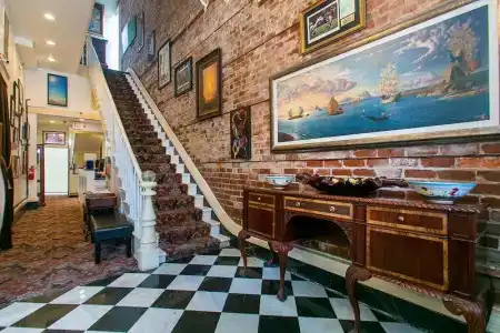 Lafitte & Bar - 1
