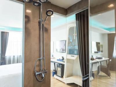 The Xtreme Suites - 104