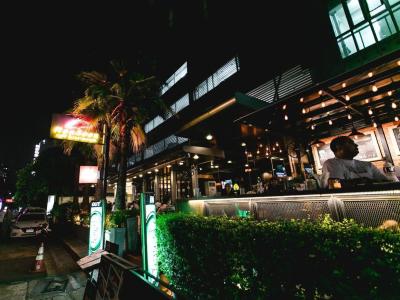 Adelphi Suites Bangkok - Sha Extra Plus - 29