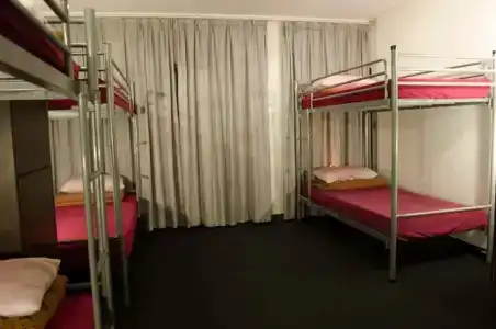 790 on George Backpackers - 46