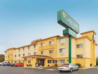 La Quinta Inn by Wyndham Indianapolis North at Pyramids - 21