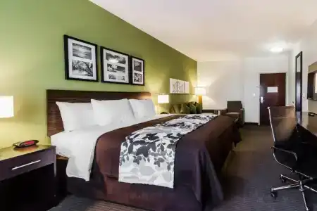 Sleep Inn & Suites - 41