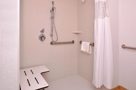 Hampton Inn Midtown-Aksarben - 6