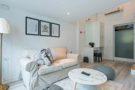 White Ivory Bed And Breakfast - 42