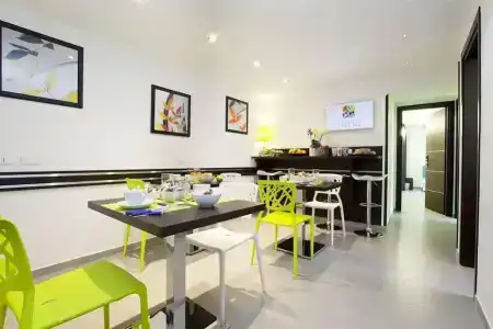 Sorrento Flats - 28