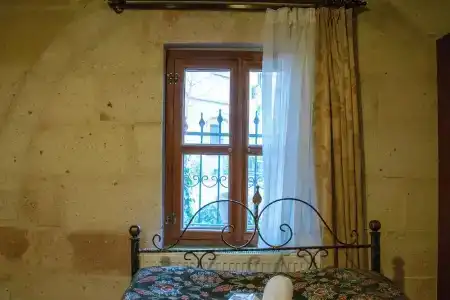 Caravanserai Cave - 31
