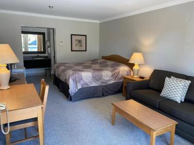 Rideau Heights Inn - 22