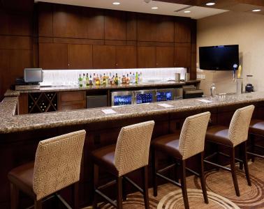 Hilton Garden Inn Airport - 23
