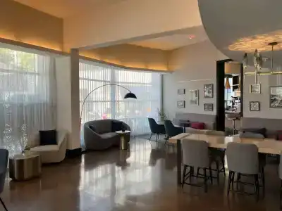 Angeleno - 23