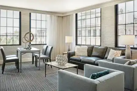 Renaissance New Orleans Arts Warehouse District - 48