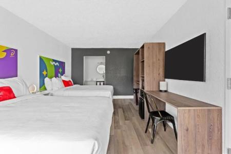 TraveInn & Suites by Wyndham Airport - 13