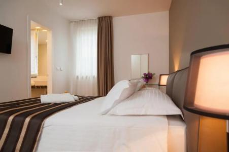 Residence by Vestibul Palace - 49
