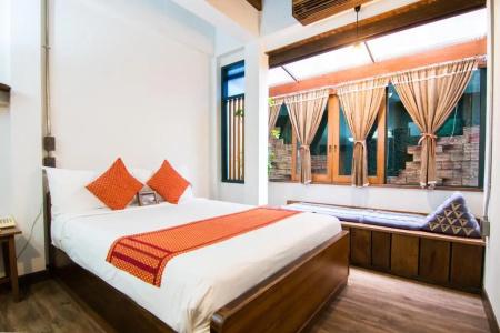 Pak Chiang Mai - 28