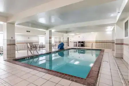 Quality Inn - 11