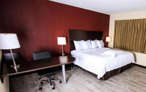 Red Roof Inn Plus+ – Grand Canyon - 80