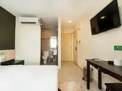 One Avenue - 76