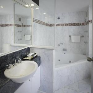 Pagoda & Spa - 8