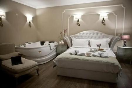 Melies Boutique - 37