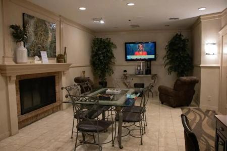 Breckinridge Inn - 16