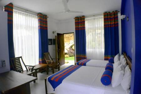 Villa Baywatch, Rumassala - 44
