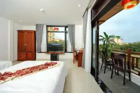 Threeway Riverside Villa - 18