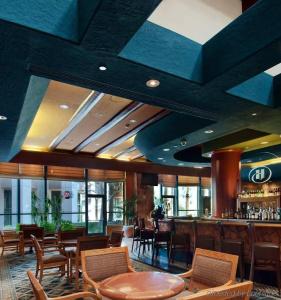 Embassy Suites by Hilton Phoenix Downtown North - 29