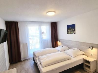 Adler Frankfurt - 35